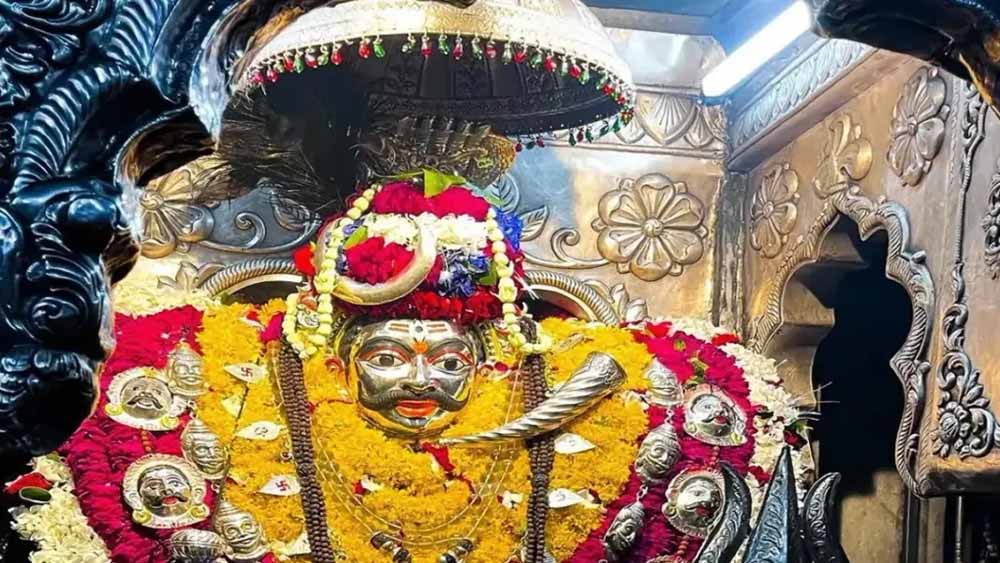 काल भी जिनसे डरता है: जानें क्यों भगवान कालभैरव कहलाते हैं ‘काशी के कोतवाल’