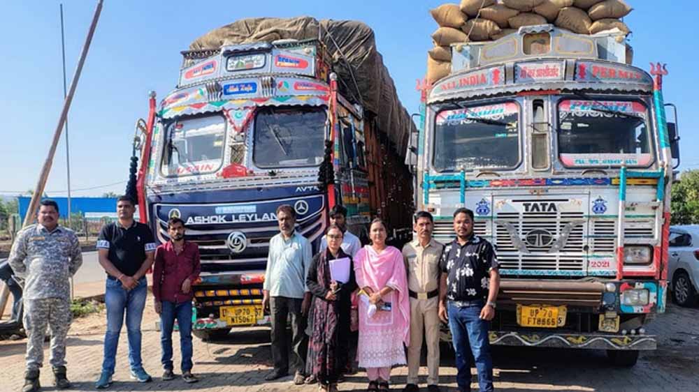 चिल्फी में दो ट्रकों से 647 क्विंटल अवैध धान जब्त, सीमावर्ती इलाकों में सख्त निगरानी