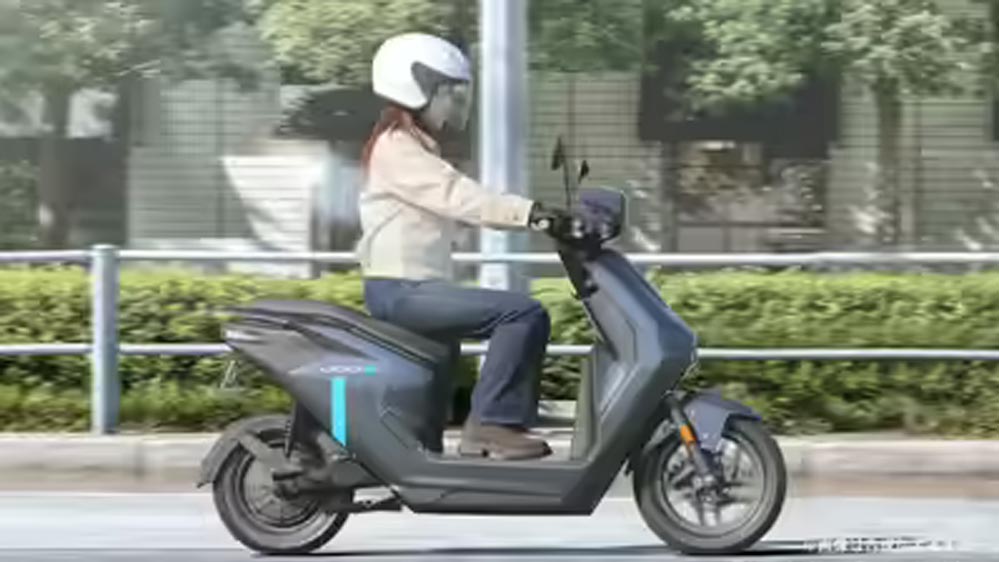Yamaha ने लॉन्च किया नया इलेक्ट्रिक स्कूटर Jog E, फुल चार्ज में 53 किमी की रेंज