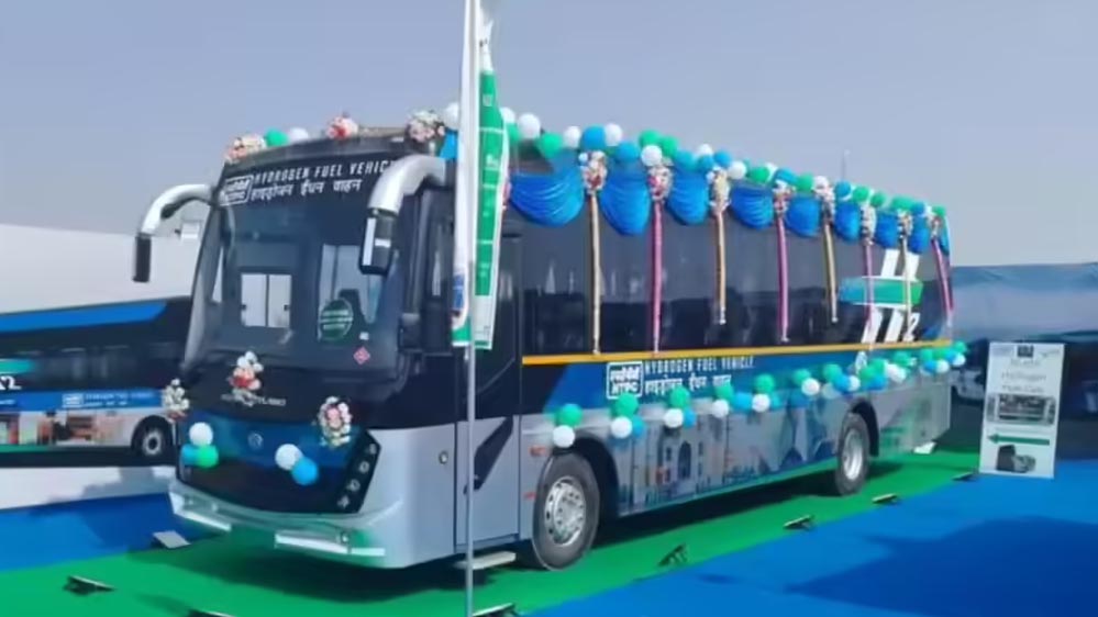 ग्रेटर नोएडा में हाइड्रोजन बसें दौड़ेंगी, धुएं की जगह निकलती है भाप; फ्यूल पंप तैयार