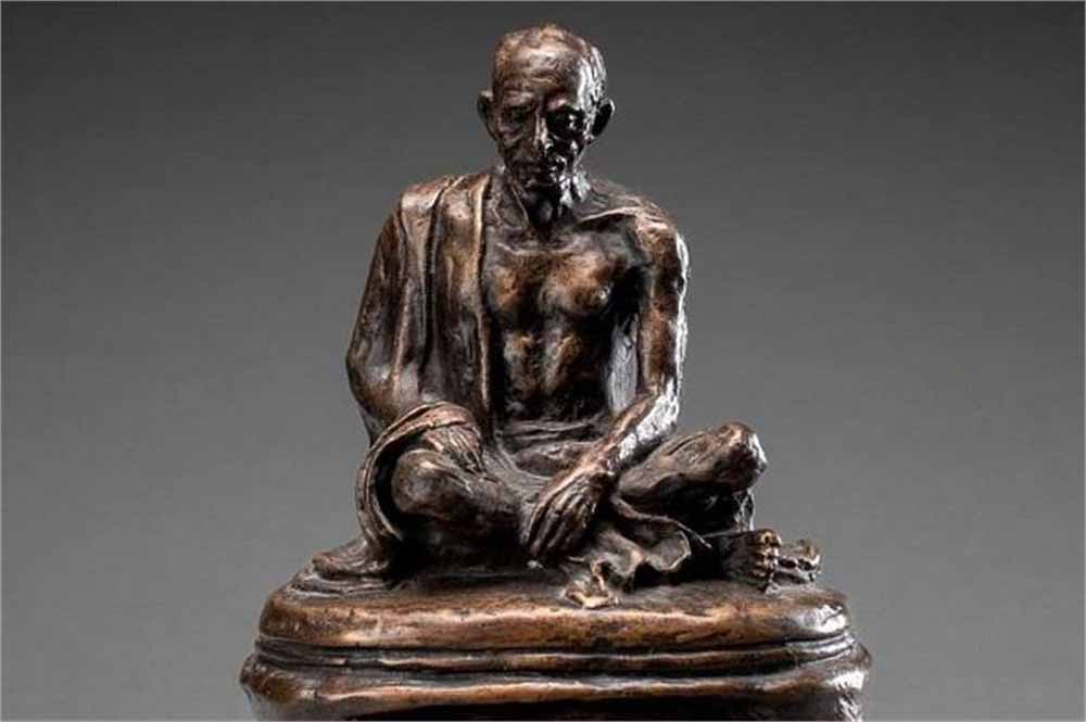 लंदन में नीलामी को तैयार गांधी की दुर्लभ प्रतिमा, संग्रहकर्ताओं में बढ़ी उत्सुकता