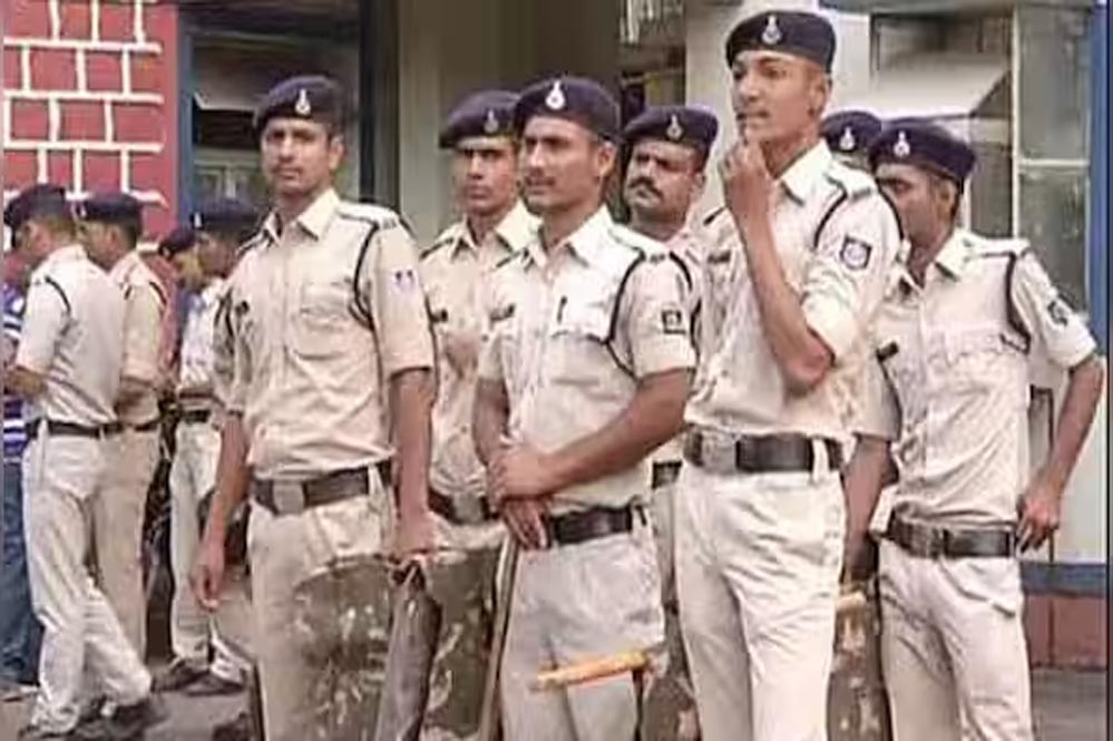 जनता के रखवाले भी कटघरे में, MP में 329 पुलिसकर्मियों पर केस दर्ज, विधानसभा में चौंकाने वाली जानकारी