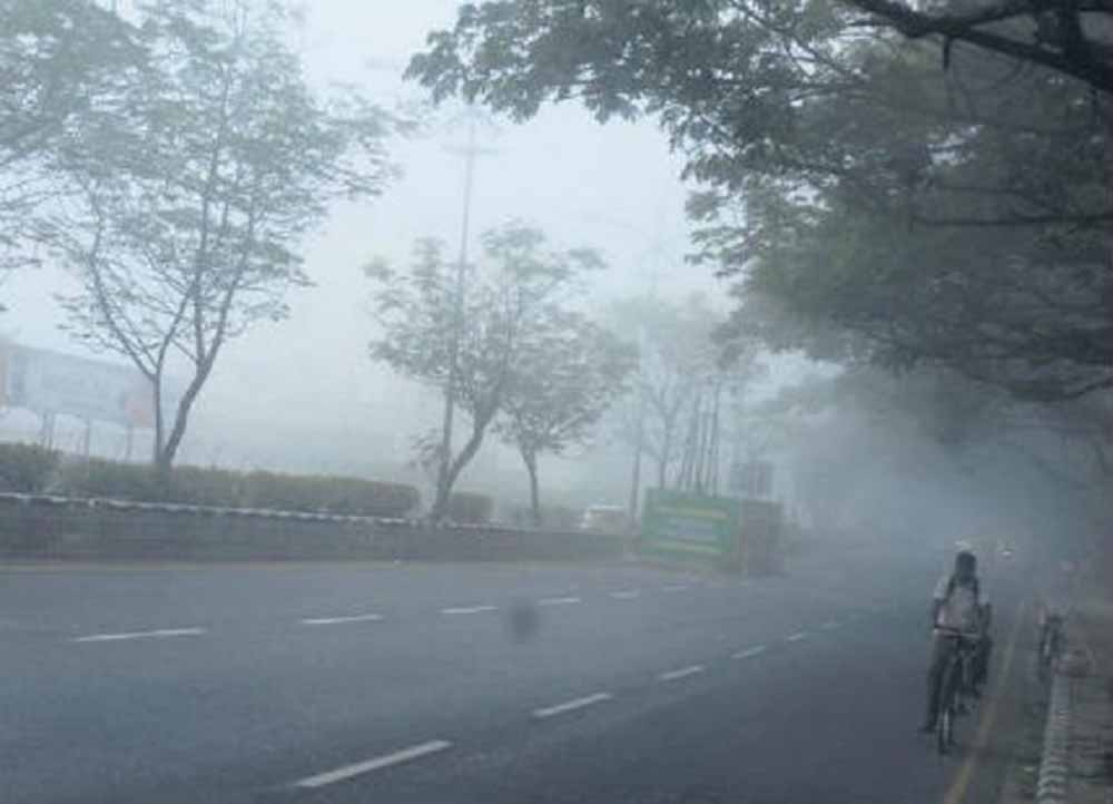 छत्तीसगढ़ में बढ़ी ठंड की दस्तक: अंबिकापुर का तापमान 4.6°C, शीत लहर की चेतावनी