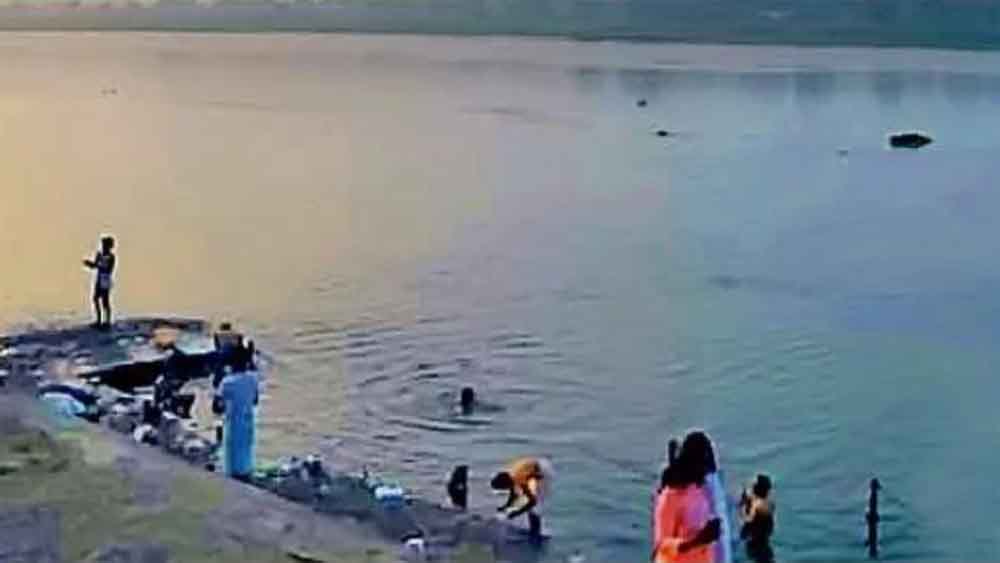 नर्मदा घाटों पर तैरते अस्पताल की तैयारी, MP सरकार बढ़ाएगी ‘नदी एम्बुलेंस’ की ताकत