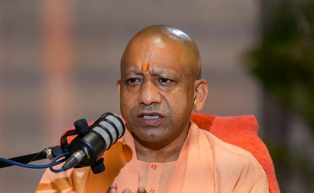 मंदिरों को तोड़ने का सफेद झूठ फैला रही है कांग्रेस: मुख्यमंत्री योगी