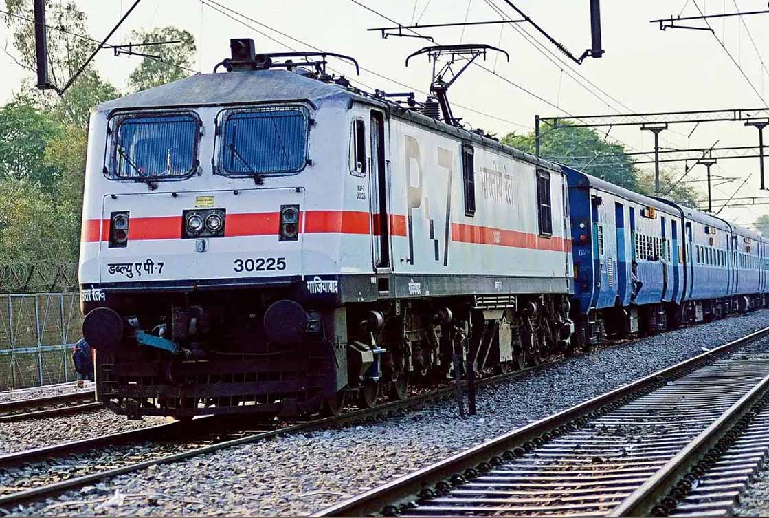 भोपाल मंडल से होली पर चार जोड़ी स्पेशल ट्रेनें चलेंगी, यात्रियों के लिए जानकारी जरूरी