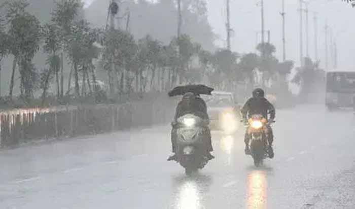 यूपी में मौसम का बड़ा उलटफेर: कहीं भारी बारिश तो कहीं घना कोहरा, IMD ने जारी किया अलर्ट