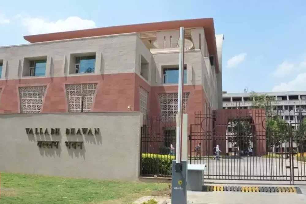 प्रमोशन में देरी से गड़बड़ाया प्रशासनिक कैडर, एमपी में 68 IAS, 48 IPS और 87 IFS पद खाली