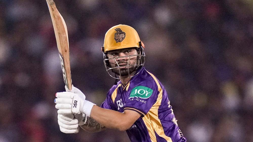 ईडन गार्डन्स में KKR का जलवा, मुंबई इंडियंस को हराकर प्लेऑफ की उम्मीद कायम