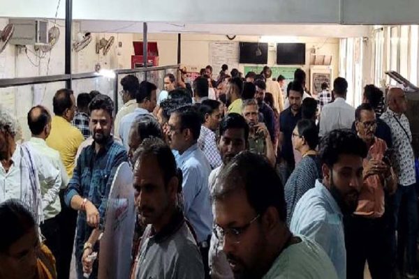 महिलाओं के नाम बढ़ीं संपत्तियां, 1 अप्रैल से अब तक 10 हजार महिलाओं के नाम हुई रजिस्ट्रियां