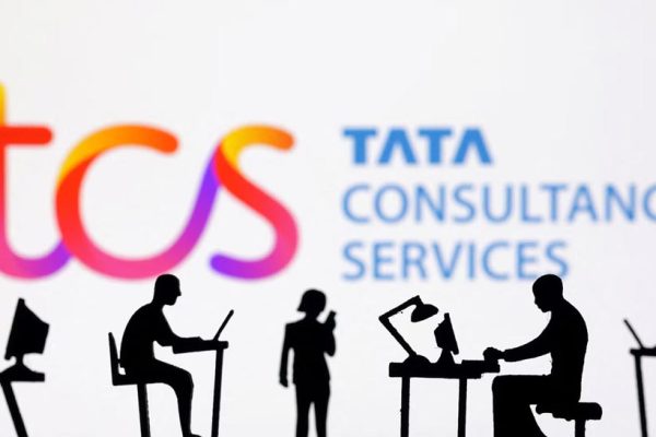 TCS को बड़ा झटका! कनाडा के सबसे बड़े बैंक ने खत्म किया सालों पुराना कॉन्ट्रैक्ट