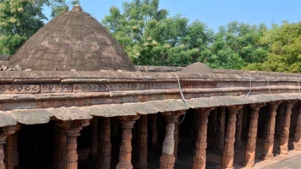 1902 के सर्वे से लेकर 2026 के फैसले तक ऐतिहासिक तथ्य उजागर, मस्जिद से पहले सरस्वती मंदिर होने के दावे पर चर्चा तेज