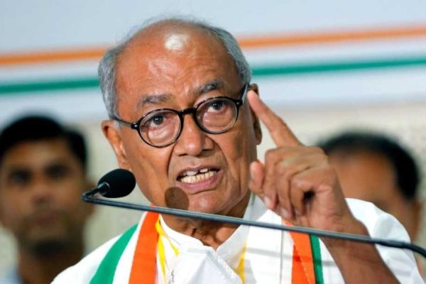 बहुसंख्यक सांप्रदायिकता ज्यादा खतरनाक” बयान पर घिरे दिग्विजय सिंह, BJP ने बताया हिंदू समाज का अपमान