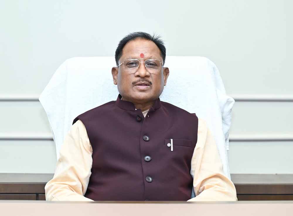प्रदेश में पेट्रोल-डीजल का पर्याप्त भंडारण: अफवाहों से दूर रहें, आवश्यकता अनुसार ही ईंधन लें – मुख्यमंत्री  विष्णुदेव साय