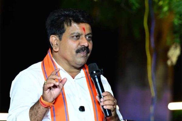 कवर्धा को मिली नई सौगात-उप मुख्यमंत्री  विजय शर्मा ने किया “मित्र मिलन चौपाटी” का भव्य लोकार्पण