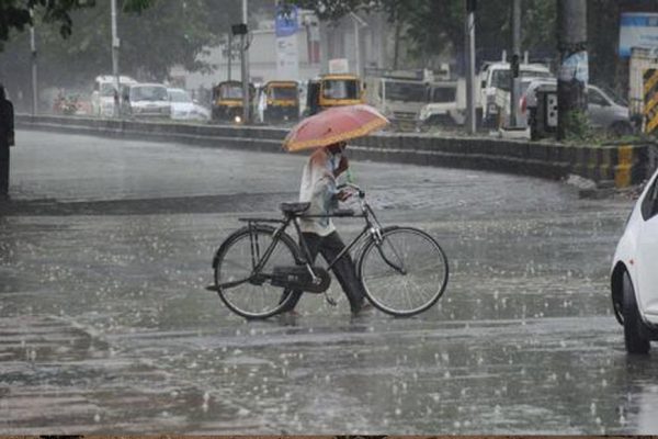 MP Monsoon Update: कब आएगा मानसून? भीषण गर्मी से जूझ रहे जिलों को जल्द राहत, 60 Kmph तूफान का अलर्ट