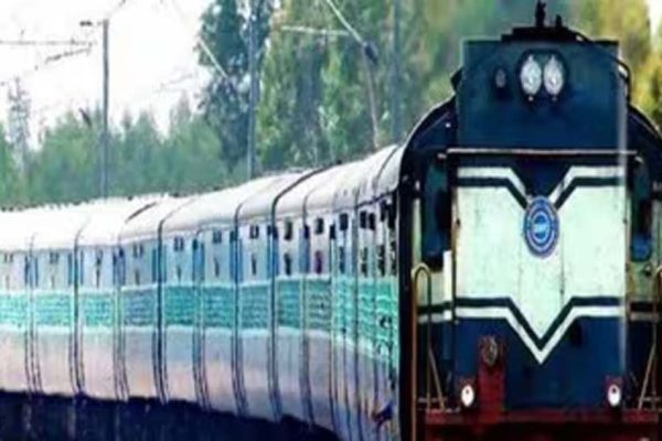 रेलवे का बड़ा कदम: रेलवन ऐप में AI फीचर, वेटिंग टिकट कन्फर्म होने की संभावना बताएगा