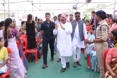 भारतीय राजनीति में पहली बार डिप्टी सीएम अरुण साव बने विधायक दूल्हे की बैलगाड़ी के सारथी