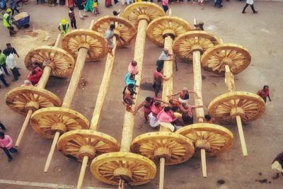 पुरी रथयात्रा 2026: रथ निर्माण कार्य ने पकड़ी रफ्तार, मूर्तिकारों की अद्भुत कलाकारी ने मोहा मन