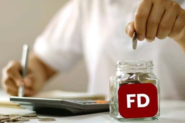 केरल हाईकोर्ट का बड़ा फैसला: FD मैच्योरिटी पर बैंक को 12% ब्याज समेत भुगतान का आदेश