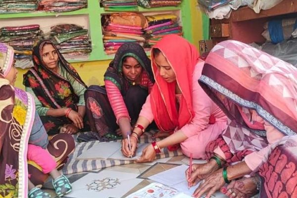 नव भारत साक्षरता अभियान: योगी सरकार ने 11.68 लाख से अधिक लोगों को बनाया साक्षर