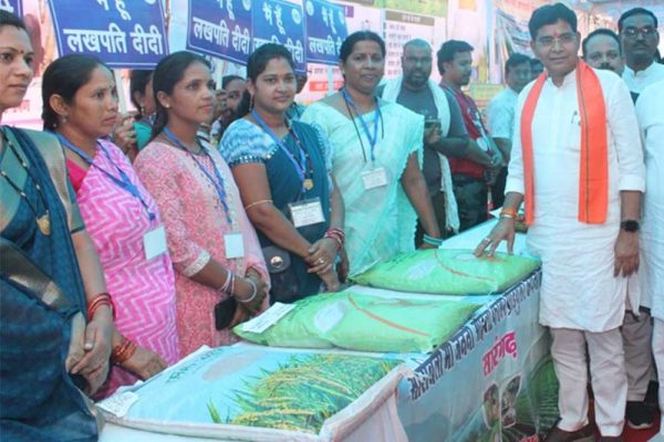 जैविक खेती अपनाकर बचाएं अपनी सेहत और जमीन-राजस्व मंत्री  टंक राम वर्मा