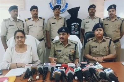 जीआरपी जबलपुर ने त्वरित कार्रवाई कर ट्रेन में चोरी गए आभूषण एवं सामान को मात्र दो घंटे में किया बरामद