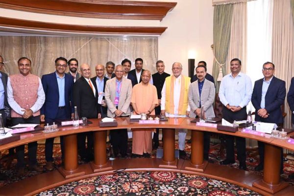 बेंगलुरु में गूंजा यूपी का विकास मॉडल: उद्योग जगत ने बताया निवेश, नवाचार और रोजगार का सबसे बड़ा उभरता केंद्र