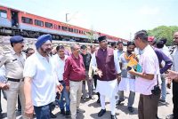 नरेला में बारिश पूर्व तैयारियों की जमीनी हकीकत जांचने निकले मंत्री  सारंग