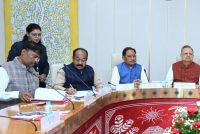मानसून सत्र से पहले सौजन्य मुलाकात: मुख्यमंत्री विष्णु देव साय ने विधानसभा अध्यक्ष डॉ. रमन सिंह का किया अभिनंदन