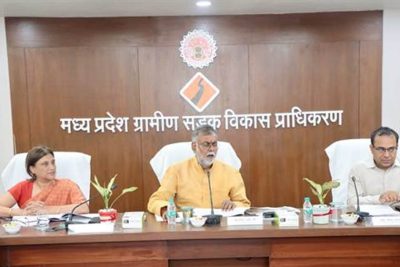 स्वच्छ भारत मिशन के प्रभावी क्रियान्वयन के लिए दीर्घकालिक कार्य योजना करें तैयार: मंत्री पटेल