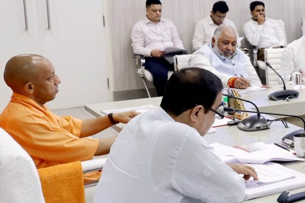 योगी सरकार की पहल से मातृ स्वास्थ्य सेवाओं को मिली नई ताकत, अब छोटे जिलों में संभाले जा रहे हाई रिस्क केस