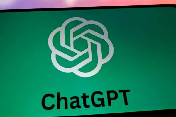 ChatGPT मेकर OpenAI का पहला AI डिवाइस जल्द, क्या स्मार्ट स्पीकर से होगा अलग?