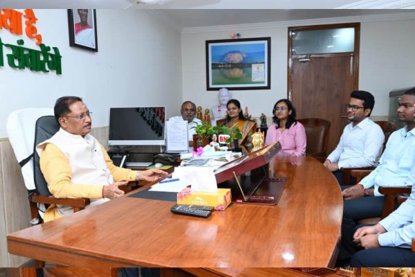 पूरी निष्ठा और सेवा भाव से करें जनसेवा, विकसित छत्तीसगढ़ के निर्माण में निभाएं महत्वपूर्ण भूमिका : मुख्यमंत्री विष्णु देव साय