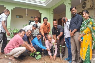 माधव महाविद्यालय ने डॉ. संजय कुमार पाण्डेय एवं दीपक बंसल का अभिनंदन किया