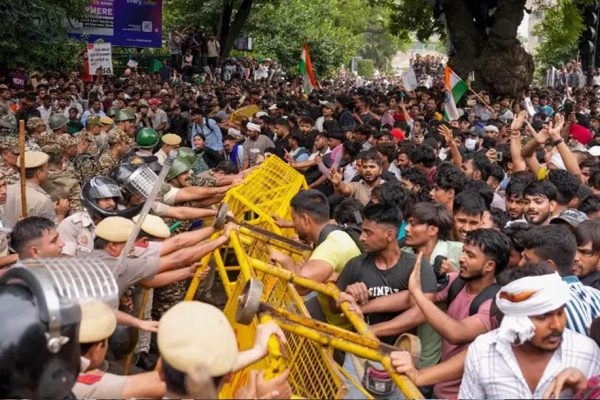 CJP Protest में इस्तेमाल हुई हाईटेक तकनीक! बिना SIM और इंटरनेट के चलता नेटवर्क, पुलिस भी रह गई हैरान
