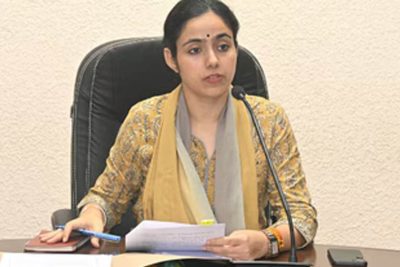 किसान की बेटी मिशा सिंह बनीं IAS! LLB के बाद क्रैक किया UPSC, अब संभालेंगी कलेक्टर की जिम्मेदारी