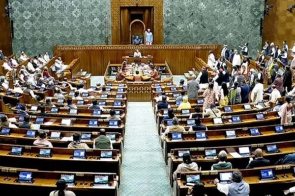 मानसून सत्र से पहले दो विवादित बिलों पर JPC बैठक टली