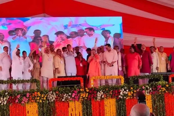 फतेहपुर दौरे पर योगी का बड़ा ऐलान, विकास और रोजगार पर जोर