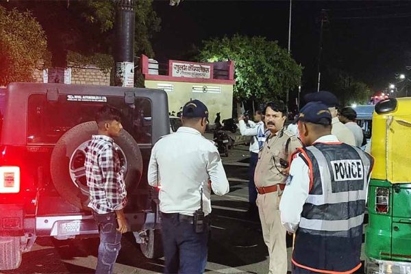 ग्वालियर पुलिस का ‘नशे से दूरी है जरूरी 2.0’ अभियान: ड्रिंक एंड ड्राइव पर कड़ा प्रहार, 05 कारें जब्त