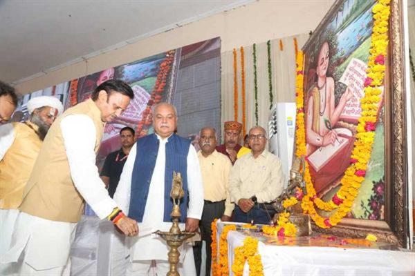 हमारी आध्यात्मिक शक्ति भारत को विश्वगुरू बनने की ताकत देती है – उप मुख्यमंत्री  शुक्ल