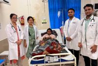 सिम्स बिलासपुर के चिकित्सकों की तत्परता से चाकू लगने से गंभीर घायल 15 वर्षीय किशोर को मिला नया जीवन’