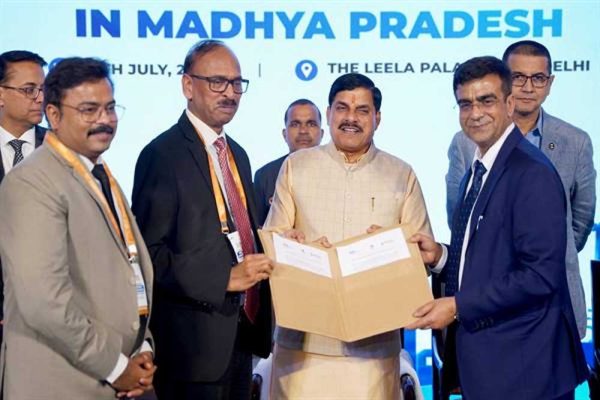 मध्यप्रदेश बना निवेशकों की पहली पसंद : दिल्ली के दो बड़े आयोजनों में ₹20,193 करोड़ के मिले निवेश प्रस्ताव
