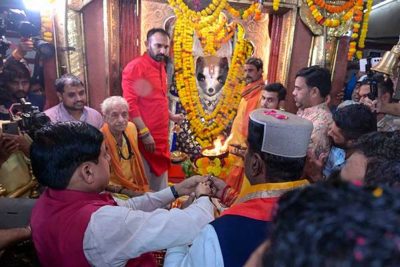 मुख्यमंत्री डॉ. यादव ने खेड़ापति हनुमान मंदिर में की पूजा अर्चना