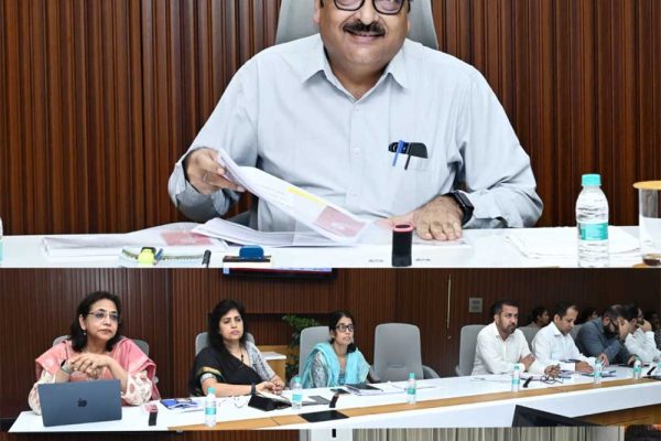 शत-प्रतिशत सत्यापन कर पात्र हितग्राहियों को योजनाओं का लाभ सुनिश्चित करें: मुख्य सचिव  विकास शील