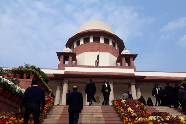 यूट्यूबर गुलशन पाहुजा को सुप्रीम कोर्ट की फटकार, जज पर गंभीर आरोप लगाने पर सख्त टिप्पणी