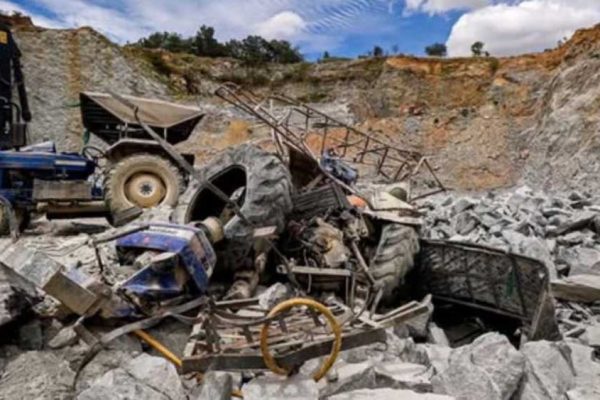 बेंगलुरु की खदान में ग्रेनाइट का विशाल पत्थर गिरा, मध्य प्रदेश के 5 और छत्तीसगढ़ के 1 मजदूर की मौत