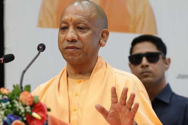 योगी सरकार का नकली दवा माफिया पर सबसे बड़ा प्रहार, आगरा में जालसाज सिंडिकेट की कमर टूटी