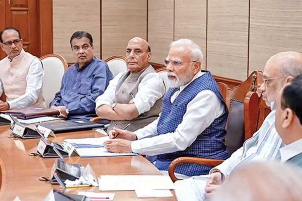 कैबिनेट विस्तार पर अभी और इंतजार, PM मोदी की विदेश यात्रा के बाद हो सकता है बड़ा फैसला