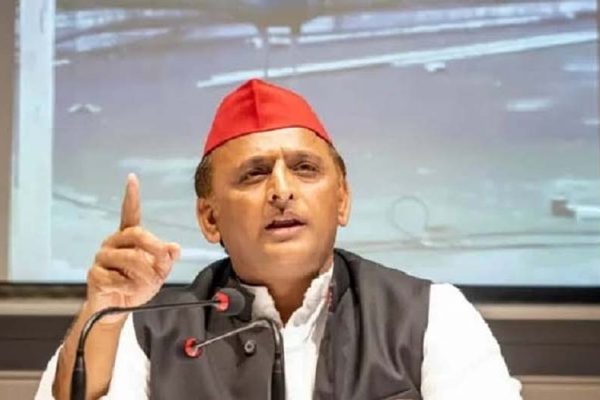 जेपीएनआईसी पर अखिलेश के आरोपों पर बीजेपी नेताओ और मंत्रियों का पलटवार, बोले- विकास का चश्मा लगाइए, सच्चाई दिखेगी